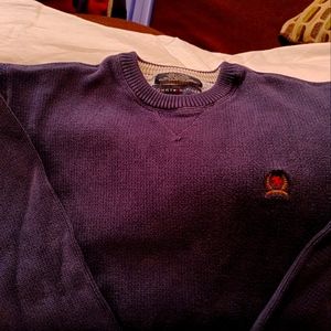Tommy sweater